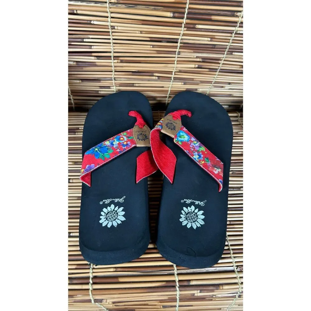 Yellow Box Size 8.5 Flip Flop Sandals - Picture 2 of 5